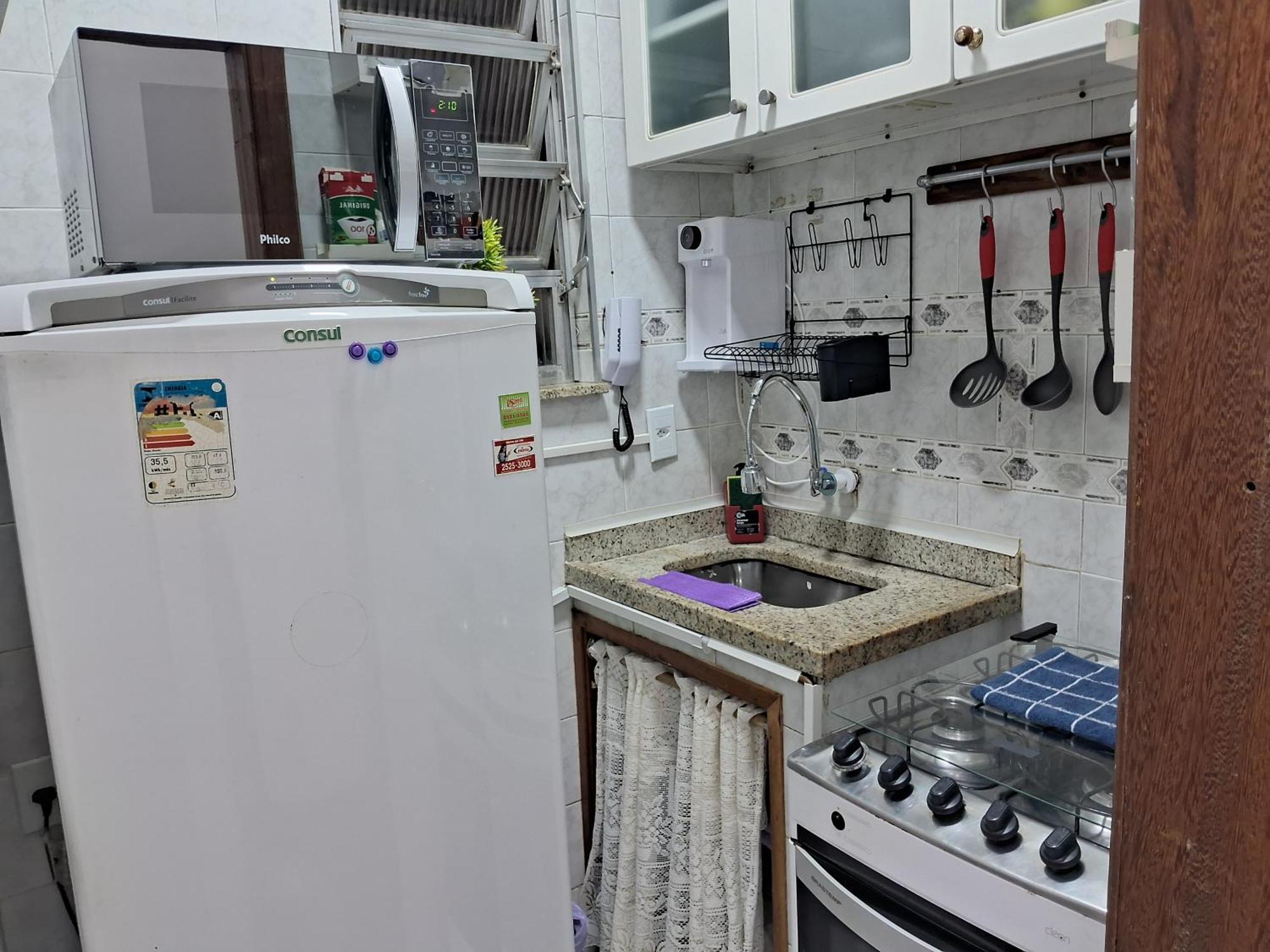 Loft Copacabana 300 Metros Da Posto 6 Apartment *