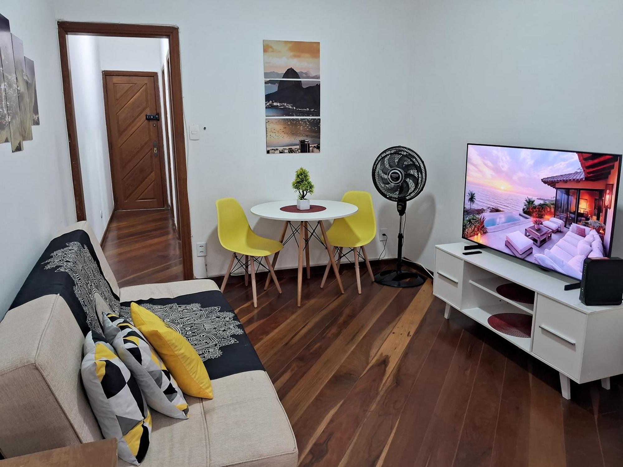 Apartment Loft Copacabana 300 Metros Da Posto 6 *